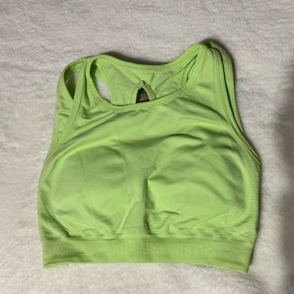Gymshark sports bra (M)